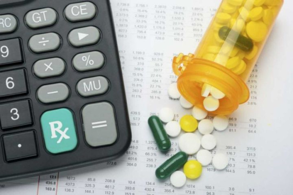 В сентябре цены на лекарства выросли на 1,1-1,2%