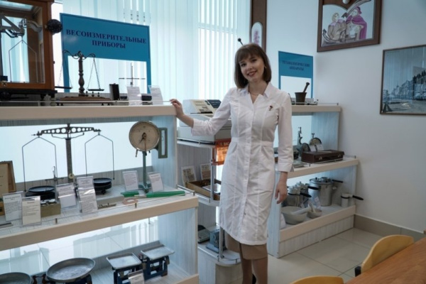 Сложно представить современную медицину без конечного звена в виде аптеки и фармработника