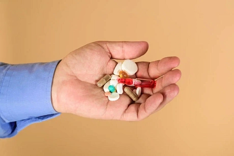 Продажи противовирусных препаратов в 2023 году сократились на 17%