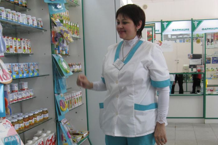СРО попросила Минздрав разъяснить нормы выдачи спецодежды работникам аптек