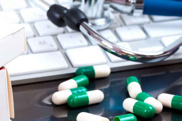 Минэкономики к апрелю разработает законопроект по онлайн-продаже рецептурных лекарств